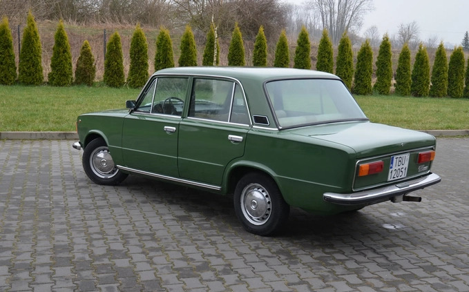 Fiat 124 cena 33700 przebieg: 64500, rok produkcji 1971 z Debrzno małe 704